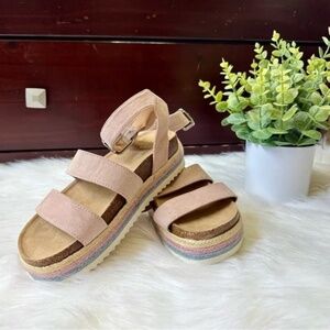 Art Class Agatha Ankle Buckle Footbed Platform Pink Espadrille Sandals Size 4Y